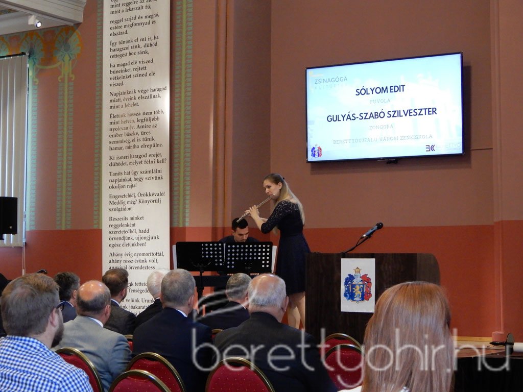 Átadták a felújított zsinagógát 46